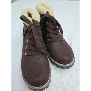 Mountain Sole Siesta Brown Faux Suede Boots Womens Size 10M